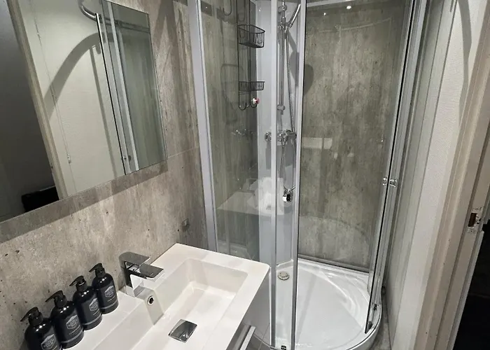 Arctic Studio, Apartment